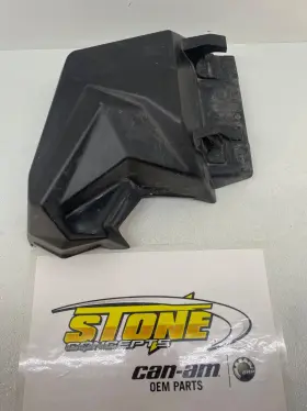 705010288 Can Am Used Oem Can-am Air Intake Cover 17-21 2017-2021 Maverick X3 R Max Xrc Xds Turbo