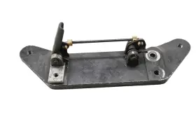 11044-1637 Kawasaki 96 Voyager Xii Trunk Bracket Mount And Release Lever Zg1200