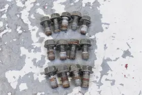 01774-71225 Kubota 2004 Rtv 900 Roll Cage Mount Bolt Bolts