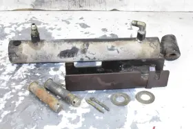 K7561-37100 Kubota 2004 Rtv 900 Hydraulic Lift Cylinder Bed
