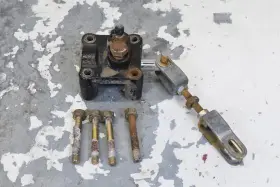 Yw170-00100 Kubota 2004 Rtv 900 Left Rear Brake Actuator Cylinder