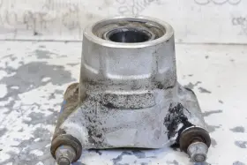 5136543 Polaris 2011 Ranger 900 D Right Rear Bearing Carrier Knuckle Spindle