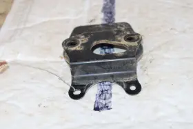 4gb-83519-00-00 Yamaha 1999 Grizzly 600 Speedometer Mount