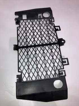 5tg-12467-10-00 Yamaha Yfz 450 06 Radiator Grill Cover 39089